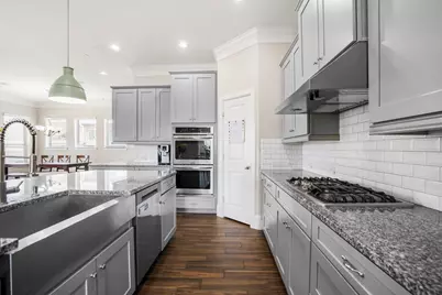 31201 Redwood Manor Court, Spring, TX 77386 - Photo 9