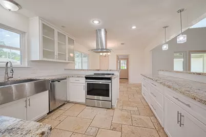 982 W Donovan Street, Houston, TX 77091 - Photo 9