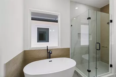 7321 Laura Koppe Road, Houston, TX 77028 - Photo 29