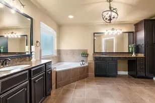 10915 Crawford Circle, Montgomery, TX 77316 - Photo 21