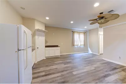 313 Grand Avenue, Bacliff, TX 77518 - Photo 39