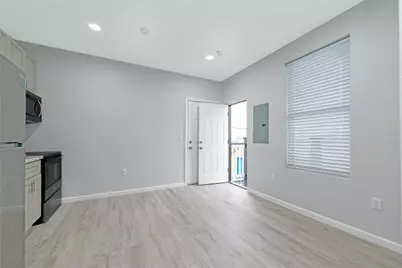 807 Avenue K #G, Galveston, TX 77550 - Photo 3