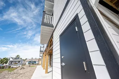 807 Avenue K #G, Galveston, TX 77550 - Photo 13