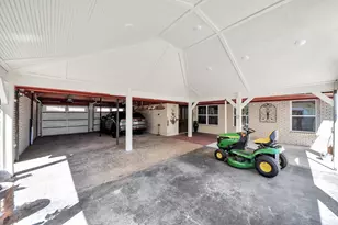 142 Wall St, Cleveland, TX 77327 - Photo 25