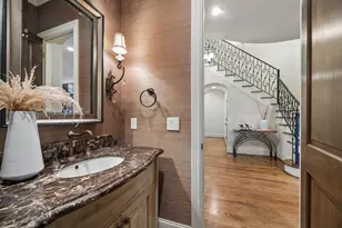 12103 Overcup Dr, Houston, TX 77024 - Photo 17