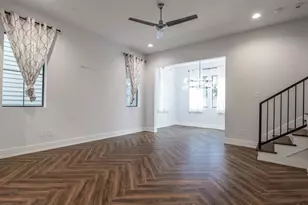 210 E 32nd St, Houston, TX 77018 - Photo 7