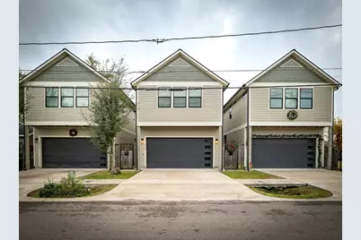 210 E 32nd Street, Houston, TX 77018 - Photo 1