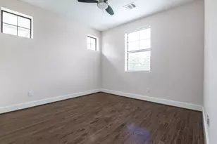 210 E 32nd St, Houston, TX 77018 - Photo 41