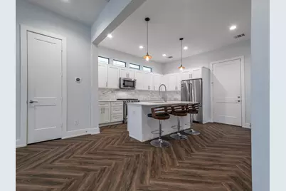 210 E 32nd Street, Houston, TX 77018 - Photo 9