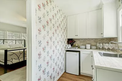 2136 Pelham Drive, Houston, TX 77019 - Photo 19