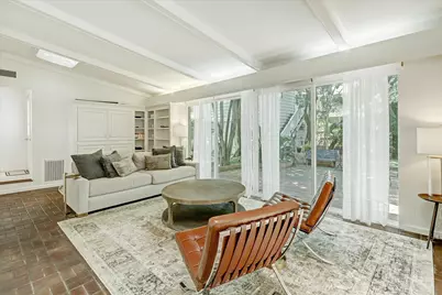 2136 Pelham Drive, Houston, TX 77019 - Photo 7