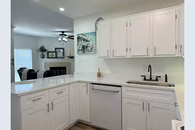 921 Marine Drive #332, Galveston, TX 77550 - Photo 7
