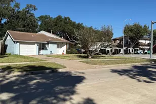 5100 Evergreen St, Bellaire, TX 77401 - Photo 7