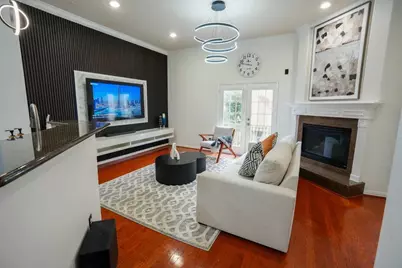 5625 Dolores Place Lane #B, Houston, TX 77057 - Photo 1