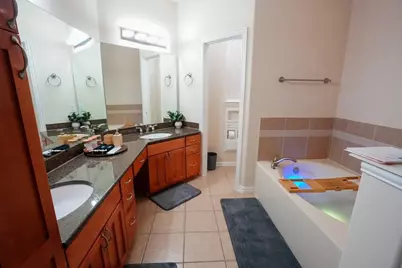 5625 Dolores Place Lane #B, Houston, TX 77057 - Photo 27