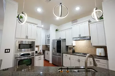 5625 Dolores Place Lane #B, Houston, TX 77057 - Photo 11