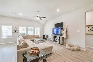 18906 Sorrento Pt Dr, New Caney, TX 77357 - Photo 15