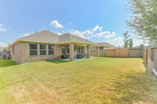 18906 Sorrento Pt Dr, New Caney, TX 77357 - Photo 31
