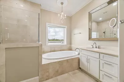 6019 Post Oak Green Ln, Houston, TX 77055 - Photo 21