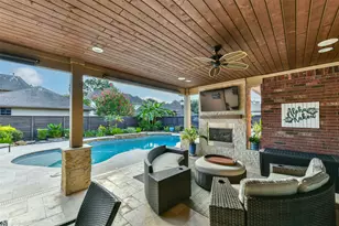1719 Fair Oaks St, El Lago, TX 77586 - Photo 3
