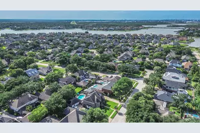 1719 Fairoaks Street, El Lago, TX 77586 - Photo 47