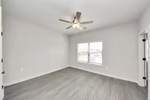 7711 Longmire Rd, Conroe, TX 77304 - Photo 25