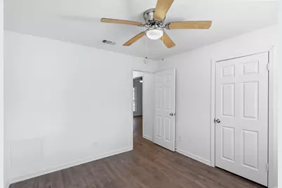 1430 E 32nd 1/2 Street, Houston, TX 77022 - Photo 9