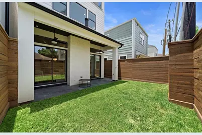 404 W Pierce Street, Houston, TX 77019 - Photo 9