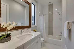 404 W Pierce St, Houston, TX 77019 - Photo 27