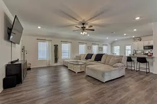 21402 Waldenburg Pl, Tomball, TX 77375 - Photo 7