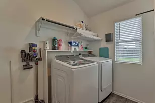 21402 Waldenburg Pl, Tomball, TX 77375 - Photo 17