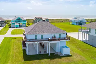 3717 Biscayne Beach Rd, Crystal Beach, TX 77650 - Photo 5