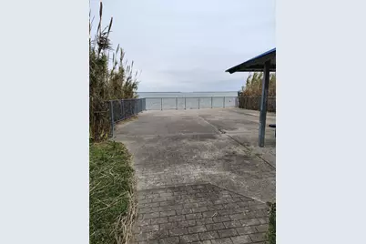 125 Bay Shore Drive, La Porte, TX 77571 - Photo 3