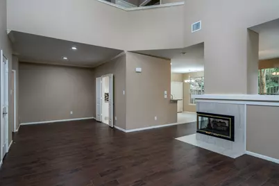 66 Lakeridge Court, The Woodlands, TX 77381 - Photo 11