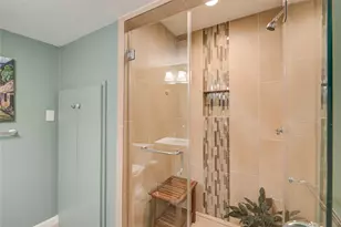 7449 Brompton St, Houston, TX 77025 - Photo 21