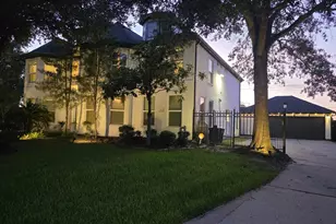 9522 Champions Cove Dr, Spring, TX 77379 - Photo 35
