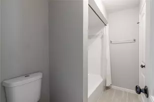 6625 Tournament Dr, Houston, TX 77069 - Photo 19