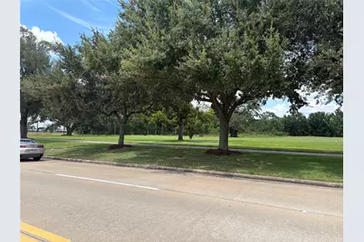 1219 Texas Pkwy, Missouri City, TX 77489 - Photo 5