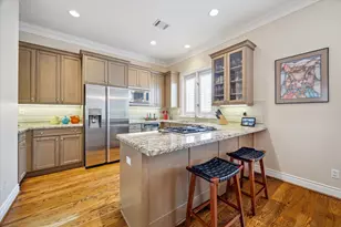 190 Oak Pl Dr, Houston, TX 77006 - Photo 5