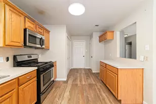 1014 Oak Glen Dr, Willis, TX 77378 - Photo 5