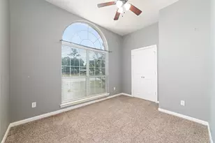 1014 Oak Glen Dr, Willis, TX 77378 - Photo 9