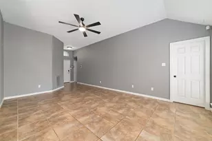 1014 Oak Glen Dr, Willis, TX 77378 - Photo 17