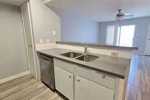 18617 Egret Bay Blvd, Houston, TX 77058 - Photo 11