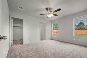 1643 Lucky St, Bryan, TX 77803 - Photo 11
