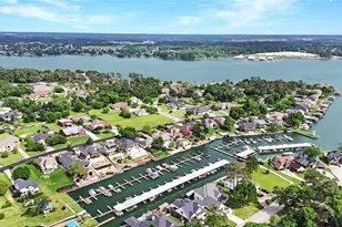 12516 Lake Vista Dr, Willis, TX 77318 - Photo 41
