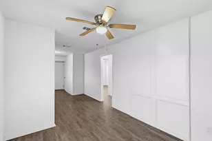 1430 E 32nd 1/2 St, Houston, TX 77022 - Photo 11