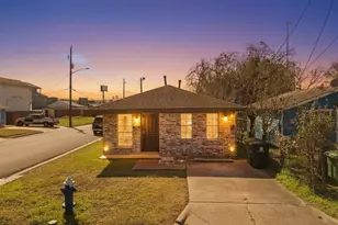 1430 E 32nd 1/2 St, Houston, TX 77022 - Photo 1