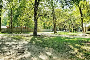 900 Mohawk Dr, Montgomery, TX 77316 - Photo 15