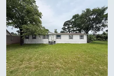 194 Mesquite, Livingston, TX 77351 - Photo 1