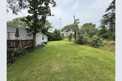 194 Mesquite, Livingston, TX 77351 - Photo 3